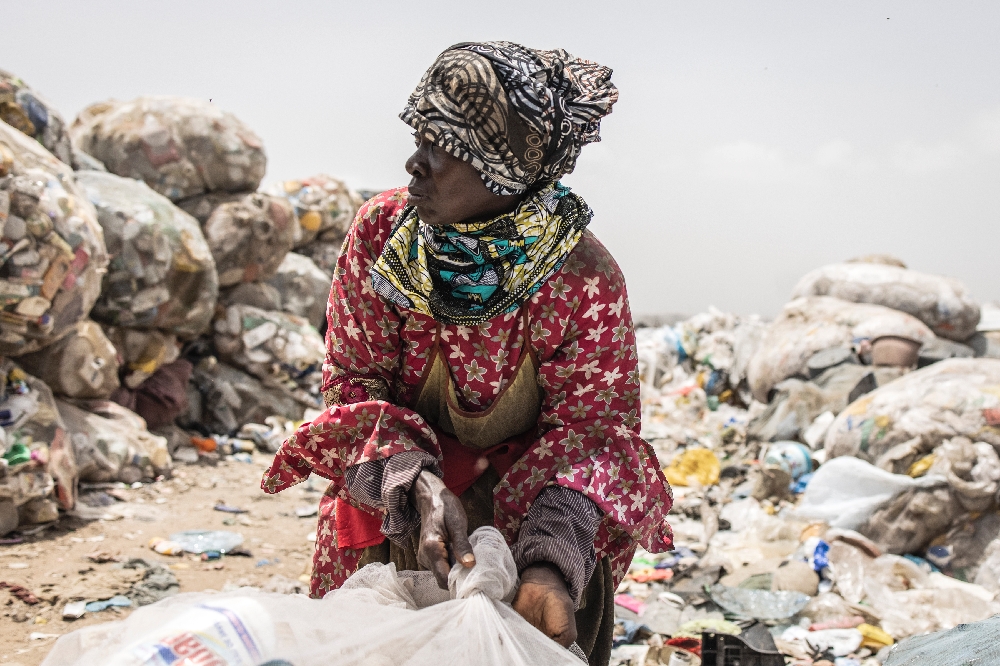Waste pickers fear for future at Senegalese mega dump