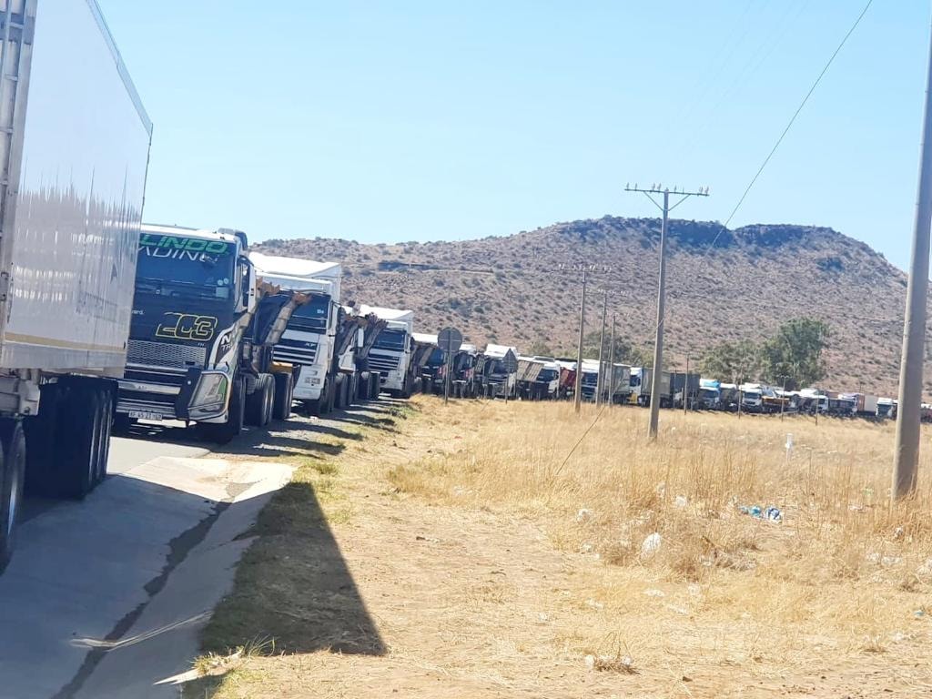 Protesting truck drivers cause congestion on N3 highway