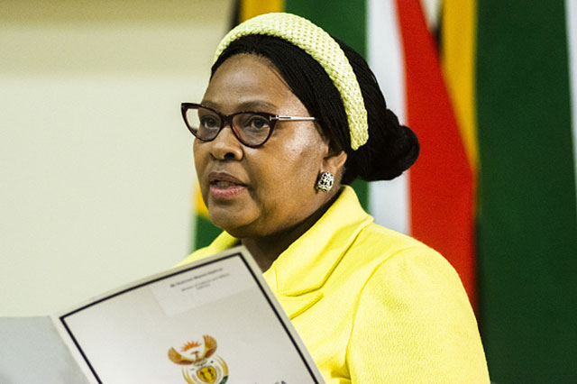 Nosiviwe Mapisa-Nqakula