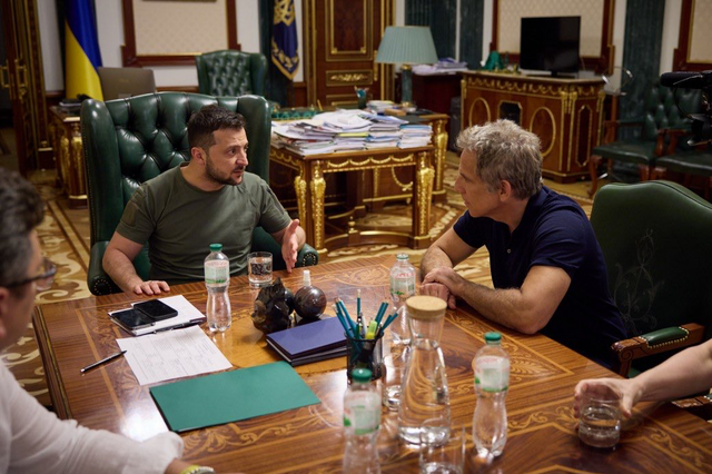 Ben stiller and Volodymyr Zelensky