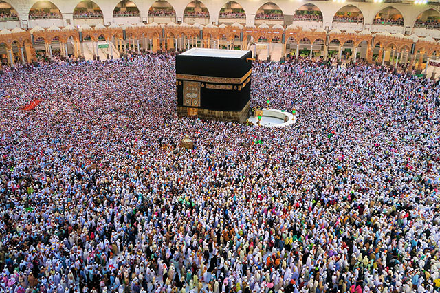 The Muslim faithful pay their respects in Mecca's Grand Mosque (File photo)