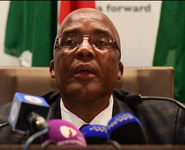 Aaron Motsoaledi