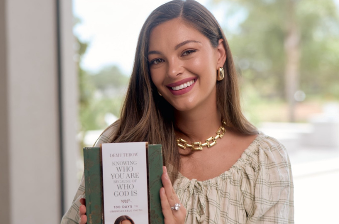 LOOK | Bestseller with a bump! Demi-Leigh Tebow's surprise baby blessing