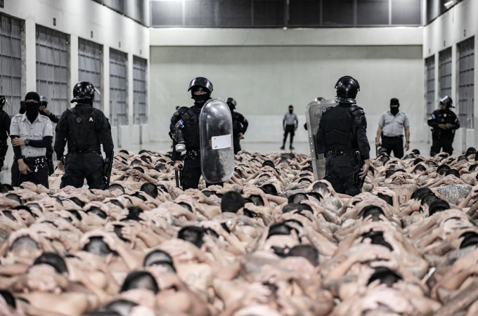 Salvadoran prison