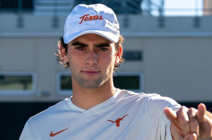 Rising star Fonseca brought back to earth at Australian Open