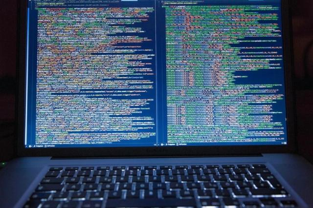 US regulator blacklists all new foreign-made routers