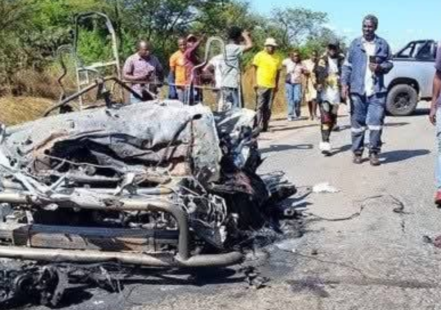 South African-registered Toyota Quantum explodes in Zimbabwe, killing 18
