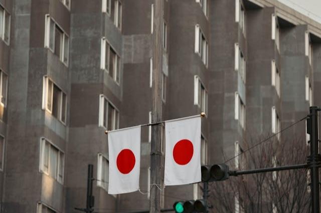 Japan aims to boost women troops as it struggles to enlist